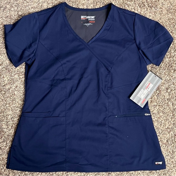 Grey's Anatomy scrub set - Picture 2 of 8